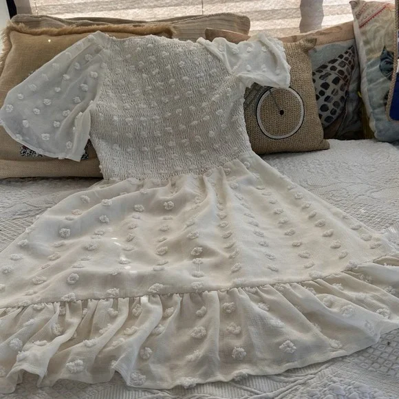 Annebouti Swiss Dot Midi Dress Sz XS Cream Smocked Cute Swing Ruffle Hem Girlie - Picture 4 of 10